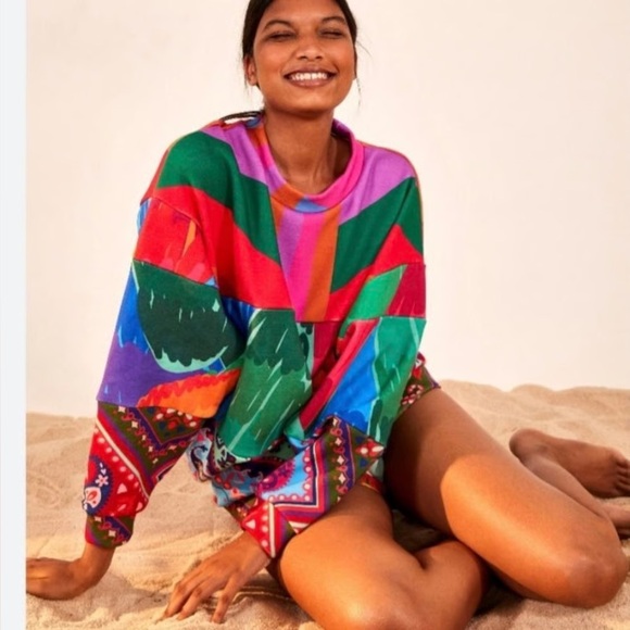 FARM Rio Tops - Farm Rio mixed red print sweatshirt large new with tag